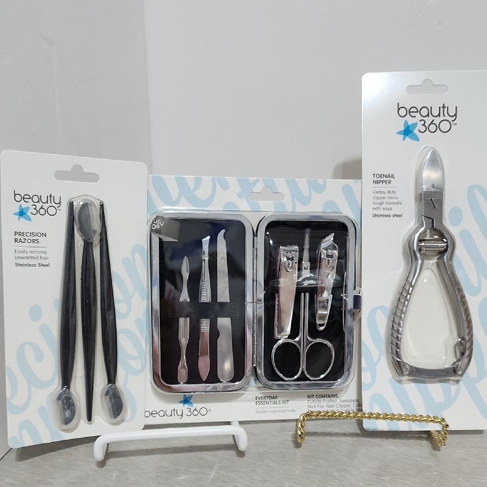 Beauty 360 Grooming Set with Black and Silver Tools